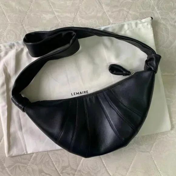 Sac Mini Croissant Lemaire En Cuir Beige - Neuf Avec étiquettes - Sac De Soirée élégant
